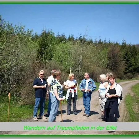 アパート Eifelferienwohnungen 